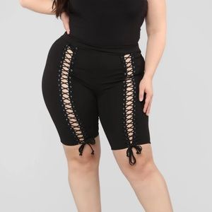 Tie up front biker shorts